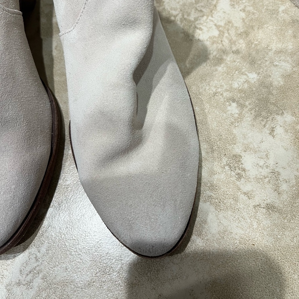 Dolce Vita Suede Cream Ankle Boots Size 10 - Picture 3 of 7